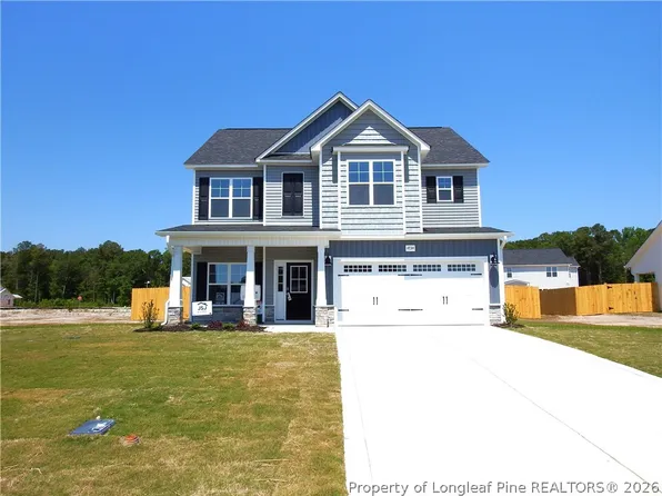 4734 Scenic Pines Dr, Hope Mills, NC 28348