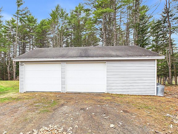 3rd image of 149 Lunts Hill Road