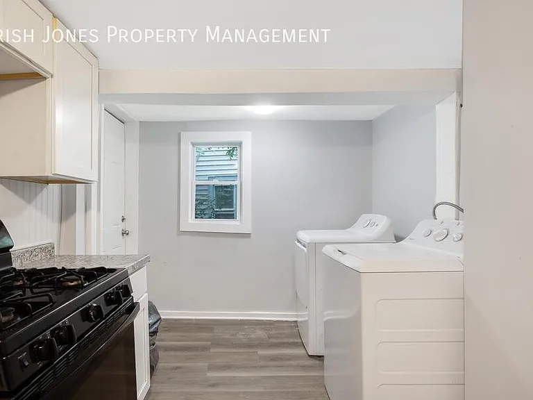 350 Herkimer St — Photo 9