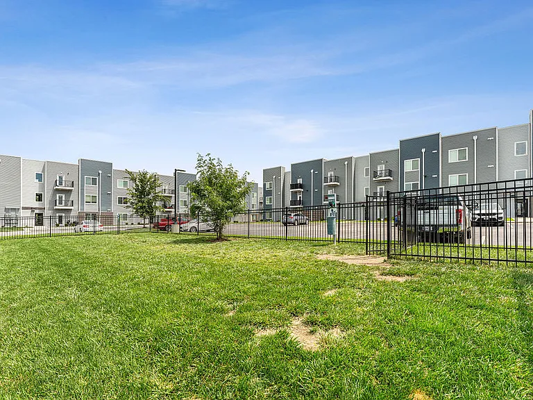 Lofts at Fox Ridge — Photo 45