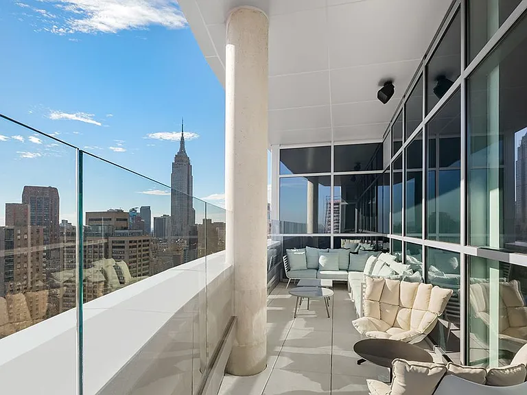 225 E 39th St #30B — Photo 21