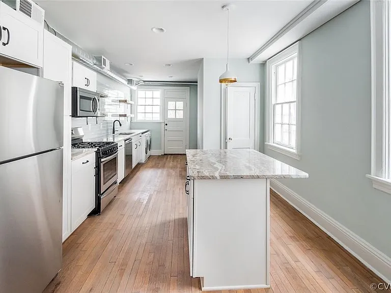Light, bright dining area