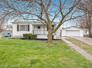 3504 Beveridge Rd, Flint, MI 48532