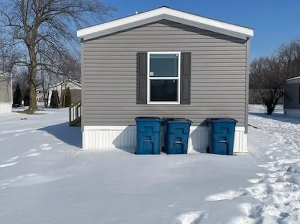 15001 Mill Rd, Fort Wayne, IN 46816