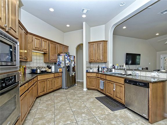 5th image of 16301 Almaden Dr