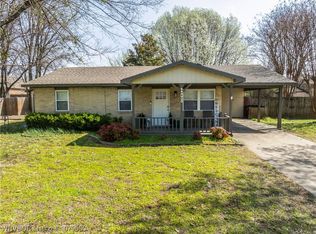 108 N 37th St, Van Buren, AR 72956