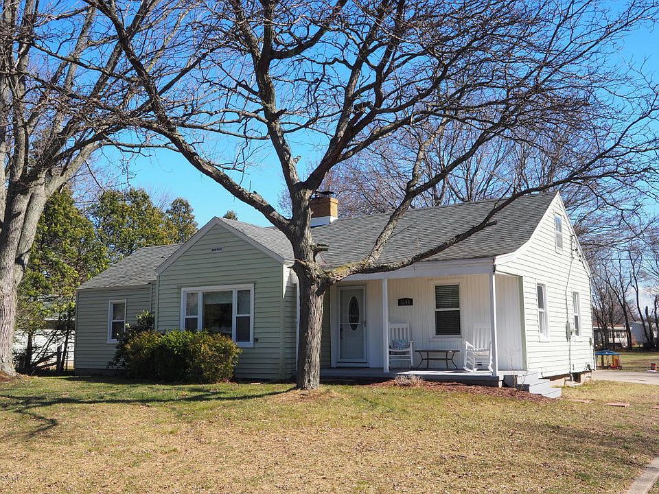1st image of 3144 McCracken St