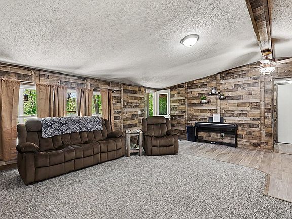 5th image of 688 S Silver Dr