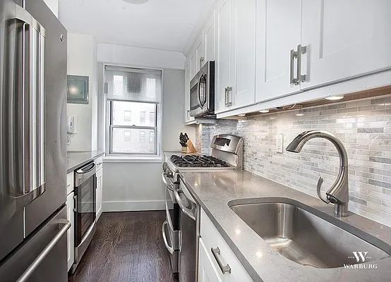 Sold by Warburg | media 29