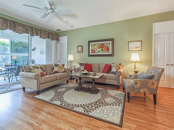 3rd image of 524 Wexford Dr