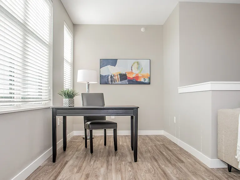 Tivoli Green Apartments & Townhomes — Photo 9
