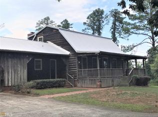 10 Rockdale Dr SE, Silver creek, GA 30173