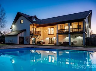 241 Spring Run Dr, Mooresville, NC 28117