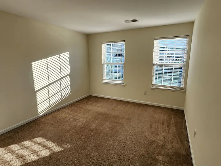 1280 Madison Ln — Photo 15