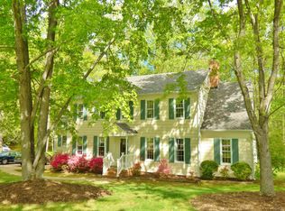 2211 Planters Row Dr, Midlothian, VA 23113