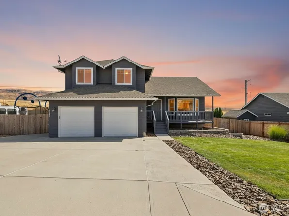 2502 Harvester Loop, East Wenatchee, WA 98802