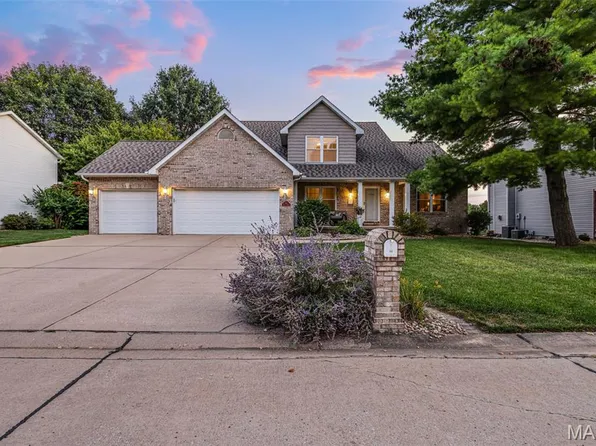 104 Oaklawn Dr, Glen Carbon, IL 62034