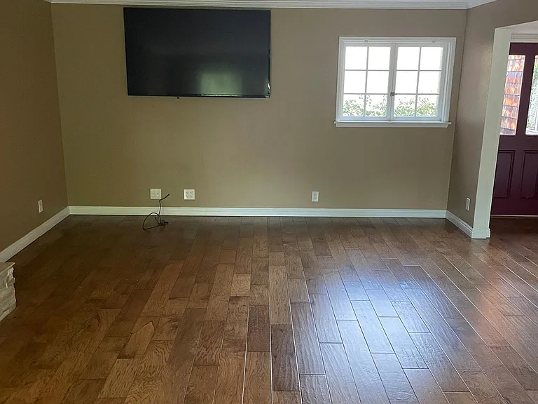 9456 Friendly Woods Ln — Photo 7
