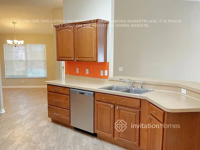 218 Compass Rose Dr — Photo 5