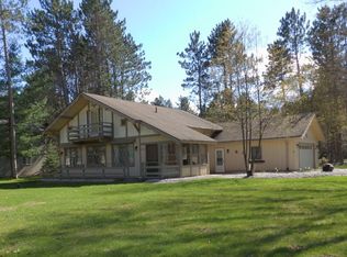 6744 Saint Andrews Dr, Gaylord, MI 49735