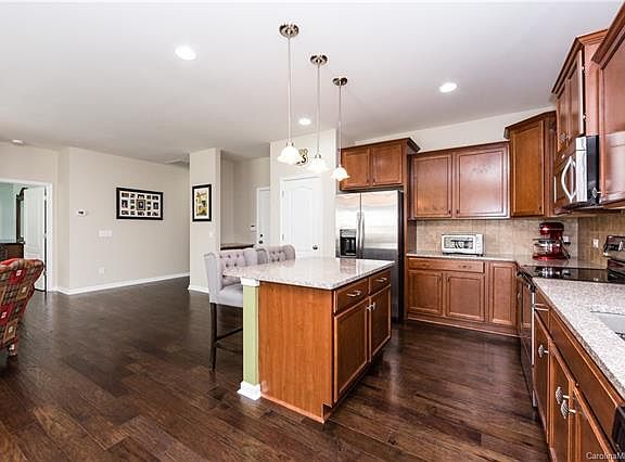 5th image of 14727 Glenduff Pl