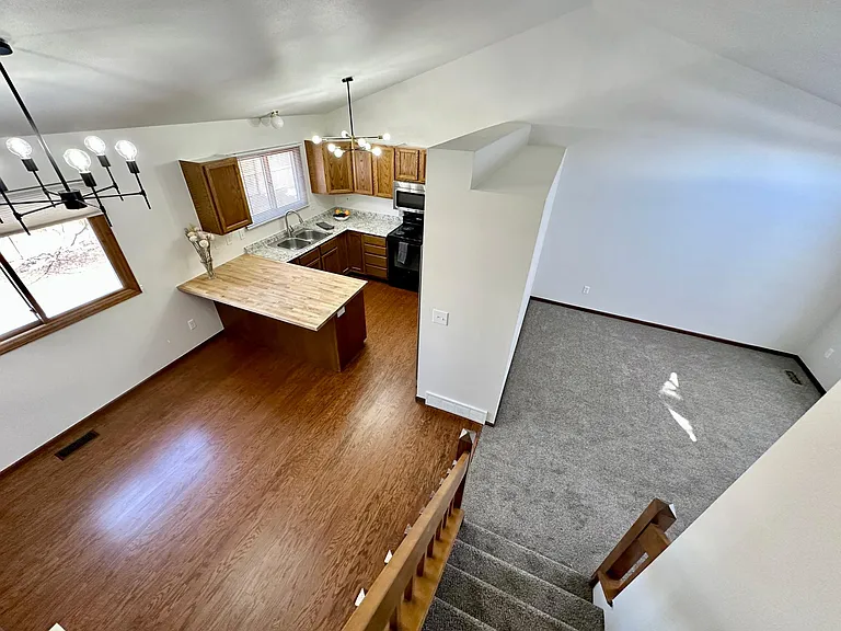4212 Flatiron Ct — Photo 8