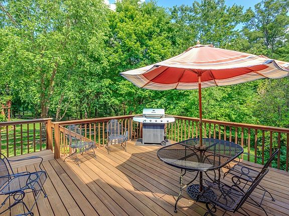 3rd image of 7724 Tanager Ln