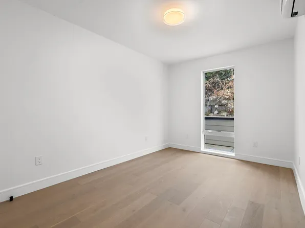 391 1st Street image 11 of 28