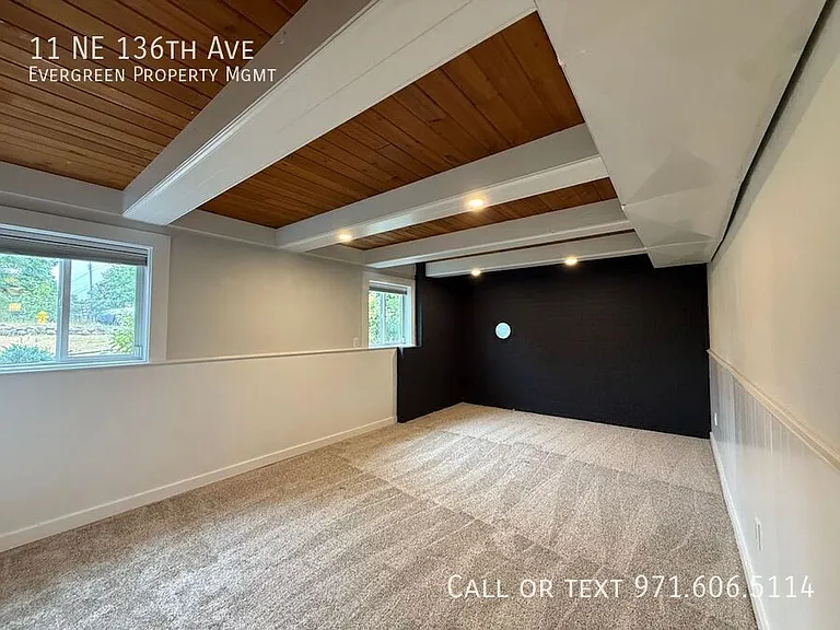 11 NE 136th Ave — Photo 29