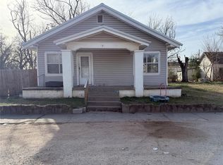 515 W 10th St, Shawnee, OK 74801