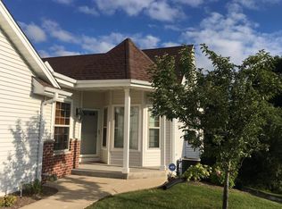 2512 Elise Dr, Waukesha, WI 53189