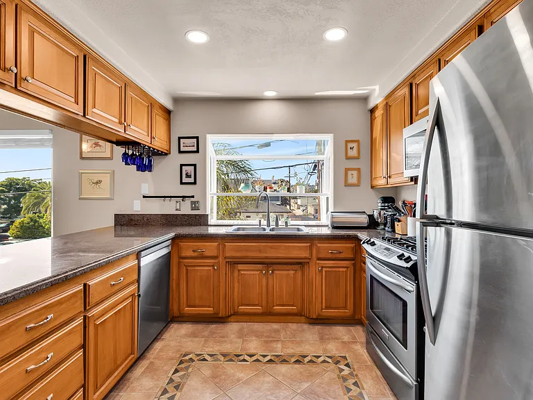 1553 Fortuna Ave — Photo 12