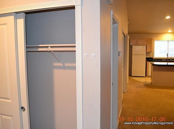 3rd image of 304 N Wycoff Ave