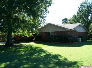 1407 E Maxey Dr, Muskogee, OK 74403