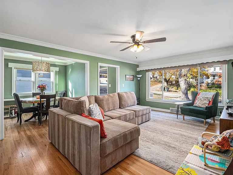 5817 Hickory St — Photo 4