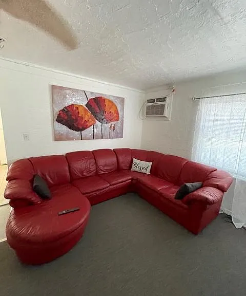 923 Dr Martin Luther King Jr St S — Photo 1