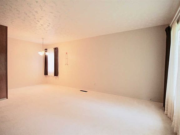 2nd image of 2816 27th Ave