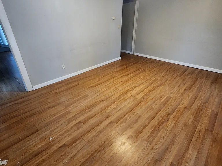 186 N Elm St #2 — Photo 15