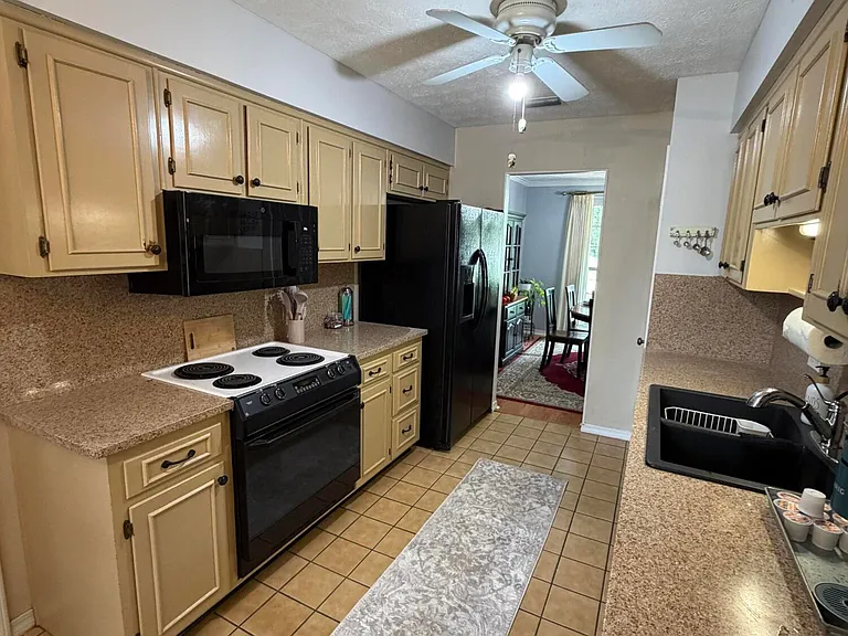 5495 Forrest Dr — Photo 5