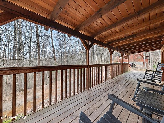 2nd image of 1141 Ski View Ln