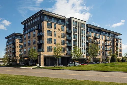 Residences at 1700 Photo 1
