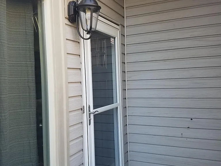 Side door