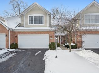 324 Turnberry Ln, Glen Ellyn, IL