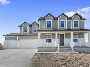 566 W Coyote Ridge Rd, Grantsville, UT 84029