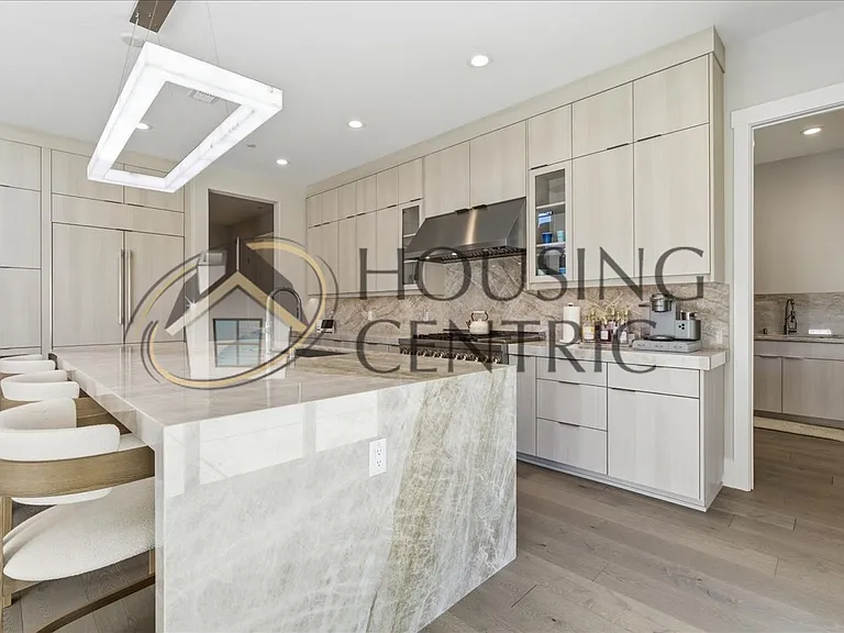 1390 Wheeler Peak Ct — Photo 22