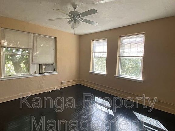 3rd image of 523 24th St APT 7