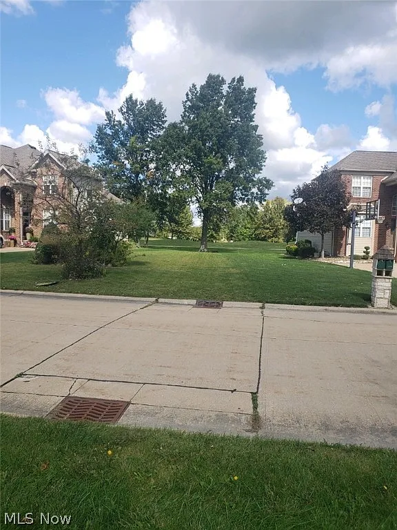 Crown Colony Dr photo 1