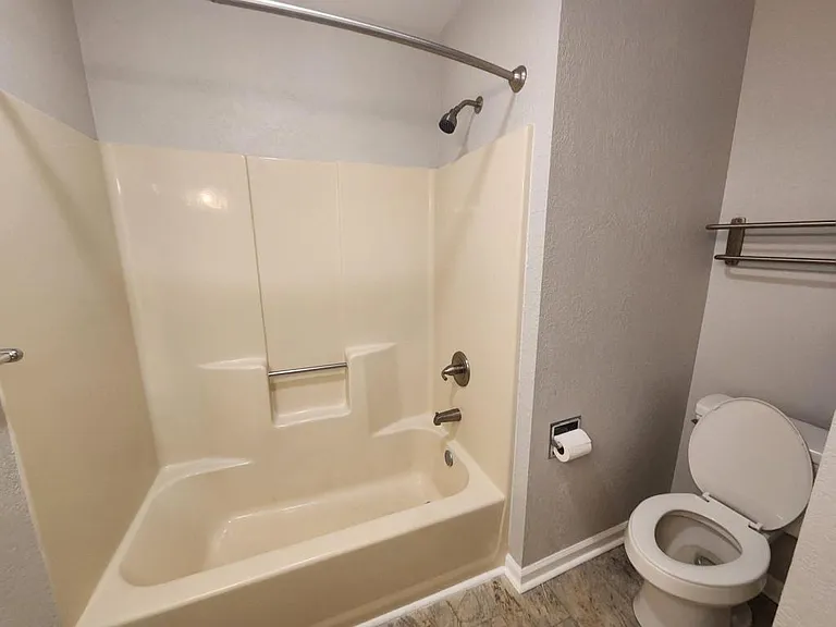 205 Double Eagle Dr #E1 — Photo 26