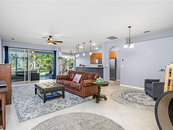4th image of 8393 Laurel Lakes BLVD