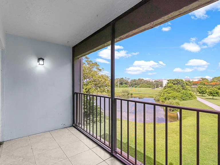 9170 Fontainebleau Blvd #301 — Photo 11